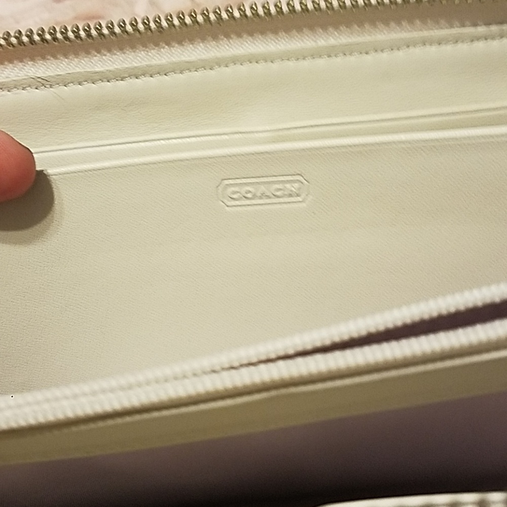 Coach Wallet - Picture 8 of 8